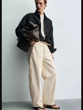 Zara Men’s Straight-Leg Chinos in Cream